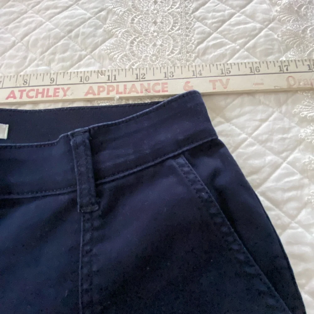 Croft & Barrow Utility Pants Tapered Leg Midrise Navy Stretch Waist Size 6 - Picture 11 of 13